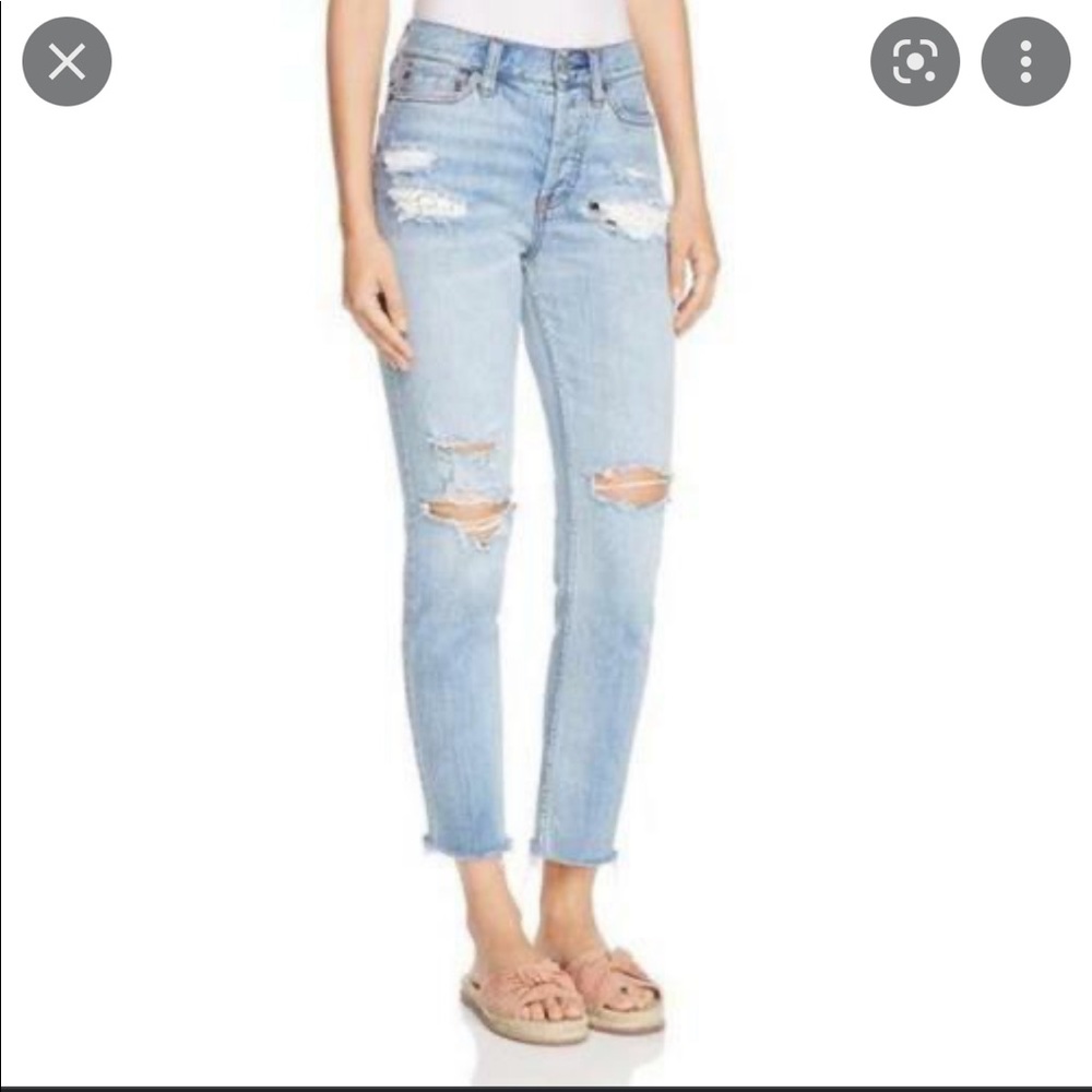 BNWT Free People Ella Blue distressed jeans size 26